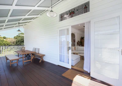 back deck with table and chairs in Maleny Country House