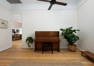 brown piano in Maleny Country House